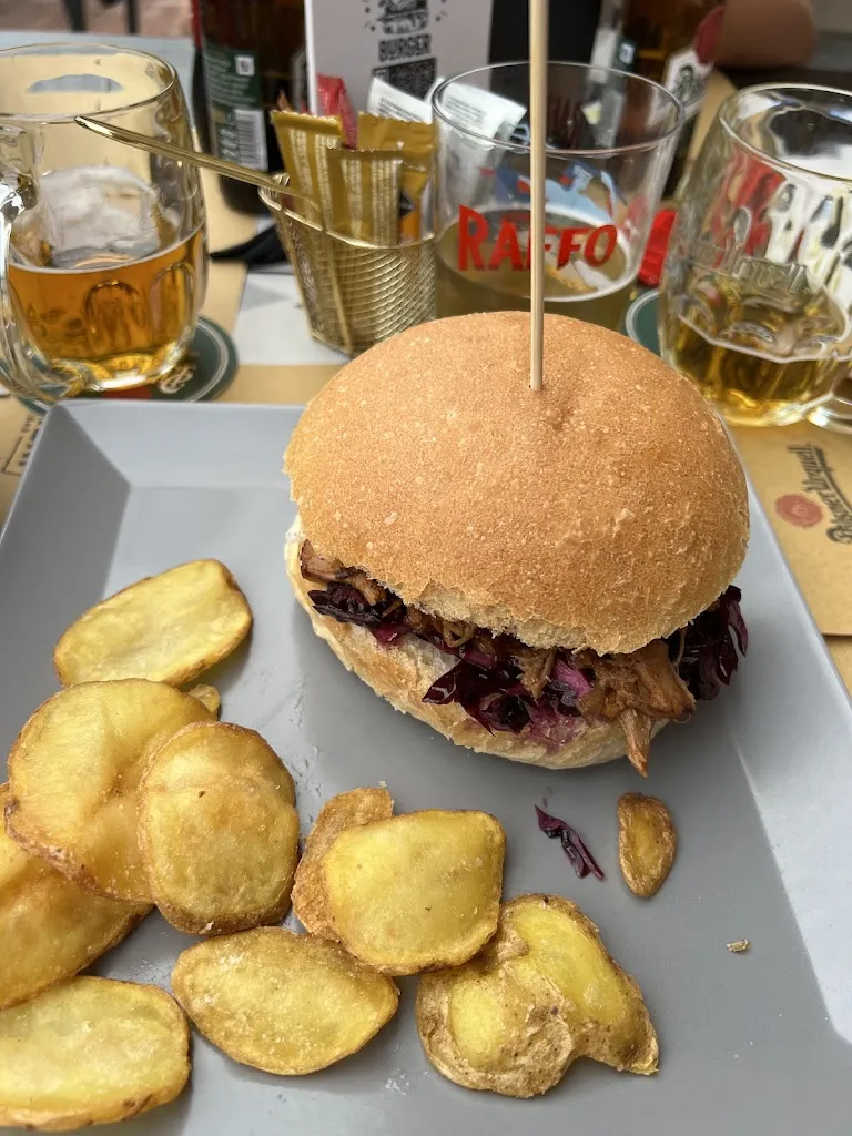 Valentino R_Biga burger_Villanova d'Asti_review