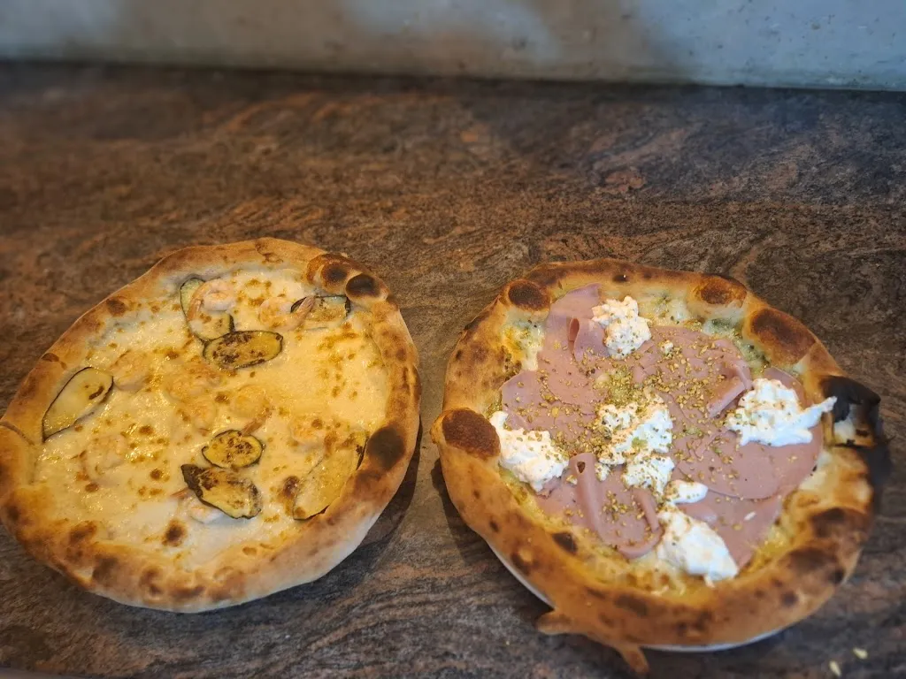 Miro pizzeria risto_Villar Perosa_slider_image_3