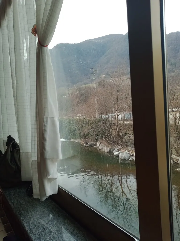 Livio Attanasio_Bar Trattoria dell'Isola_Villar Perosa_review