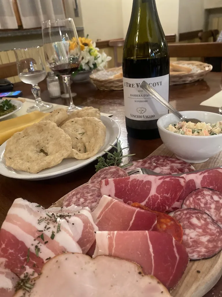 Osteria Vineria Al Saraceno_Vinchio_slider_image_3