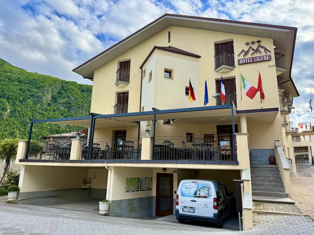 Ligure_Vinadio_slider_image_1