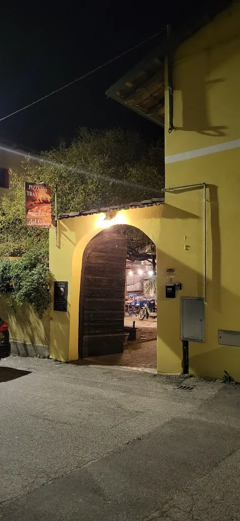 Michał R_A' Ca del Silva_Vische_review