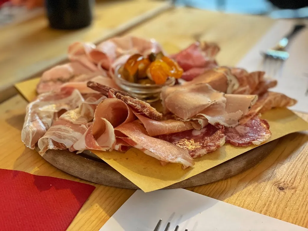 Malaspina Bistrot Prosciutteria a Volpedo_Volpedo_slider_image_2