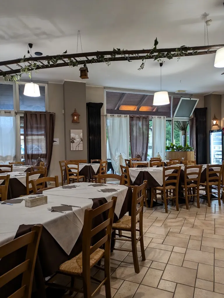 Il Comignolo ristorante pizzeria Di Marzano. G._Zubiena_slider_image_1