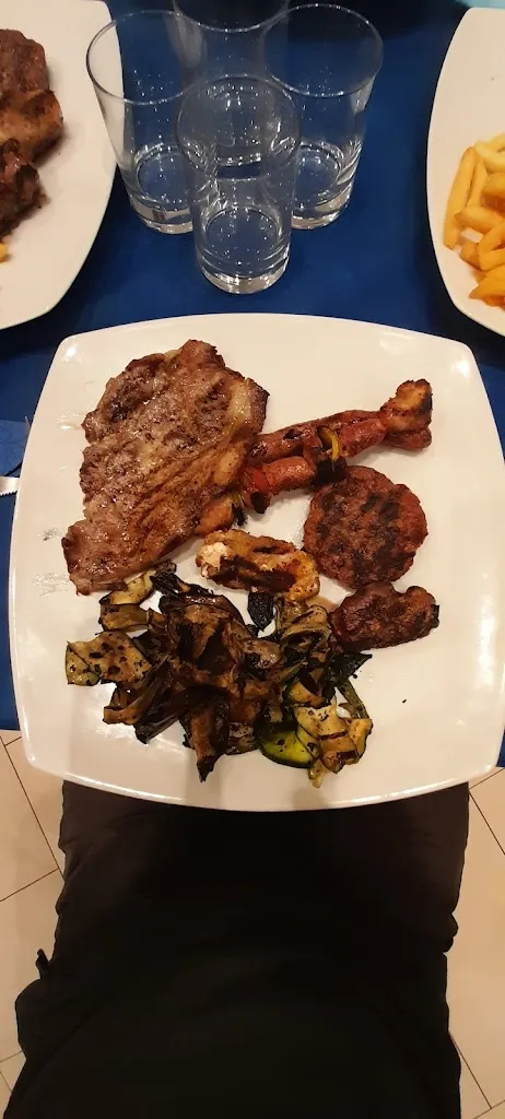 Salvatore Bianchini _MACELLERIA & BRACERIA SAVARELLI_Gagliano del Capo_review