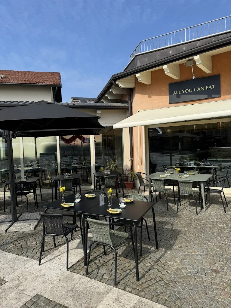 Sushi Nika_Volpiano_slider_image_1