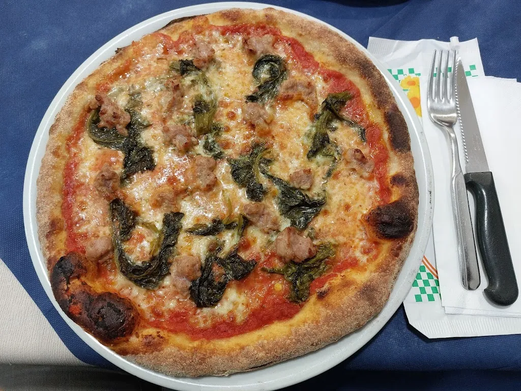 Pizzeria La Tartaruga restaurant in Volpiano