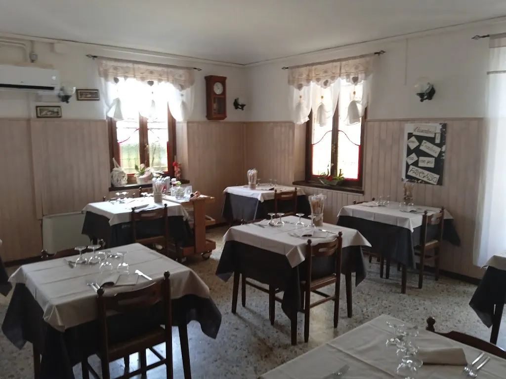 Trattoria Due Cuochi restaurant in Vinovo