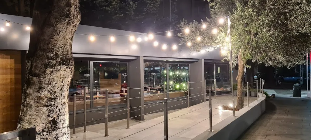 Amir Atef (Hesam)_Pizzikotto_Vinovo_review