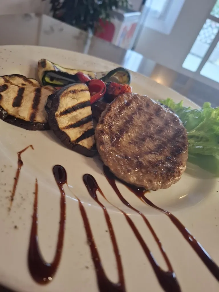 Ready Maddy_Alfonsine_slider_image_3