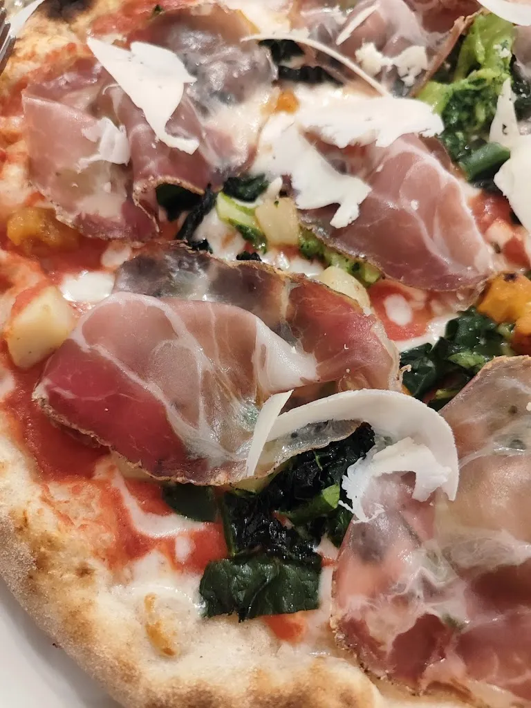 Lorenzo Mattei _Raggio di Sole osteria della pizza_Bagnacavallo_review