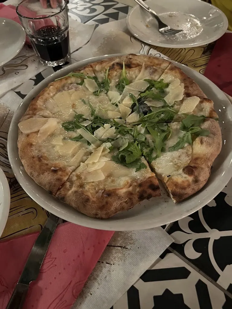 Alessandra Mita_Mangia Fuoco Pizzeria Braceria_Galatone_review