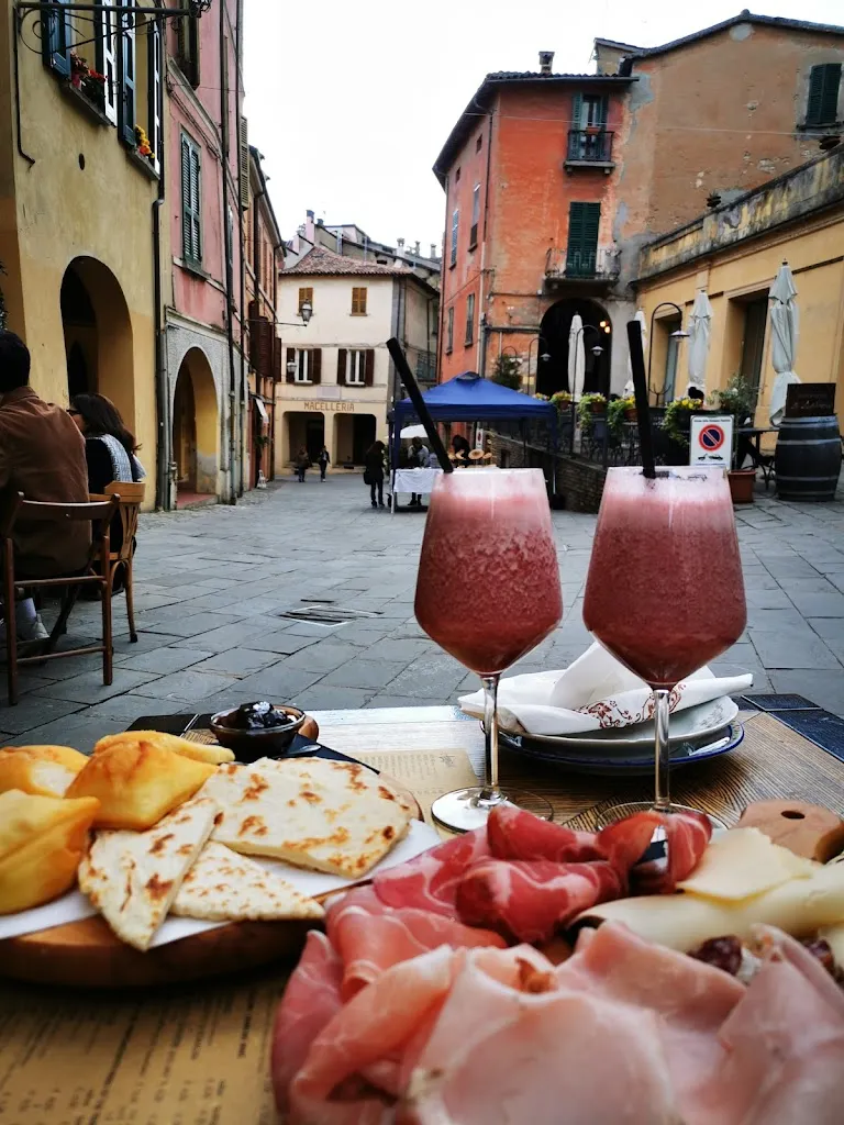 Caffè della Loggia_Brisighella_slider_image_3