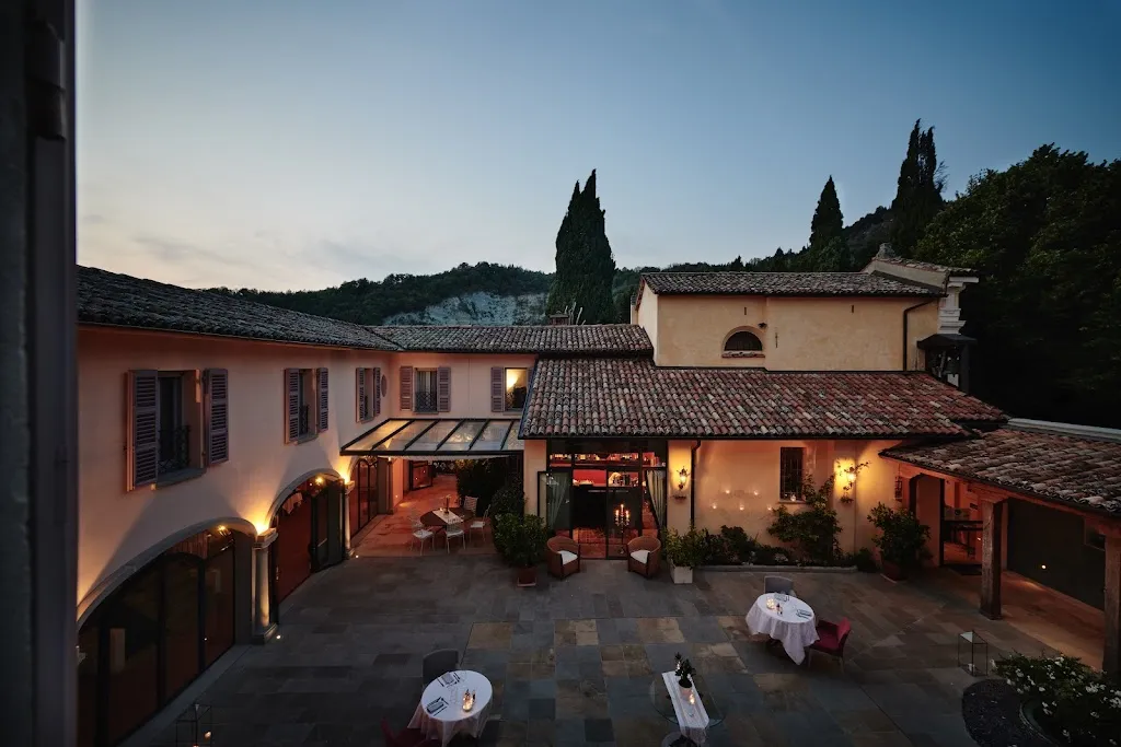 Villa Liverzano - Boutique Eco-Agriturismo restaurant in Brisighella