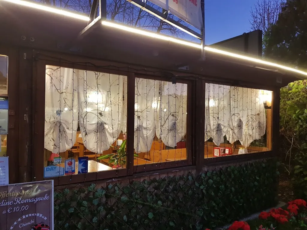 Chiosco Coccinella_di fronte anguria buona frutta restaurant in Castel Bolognese