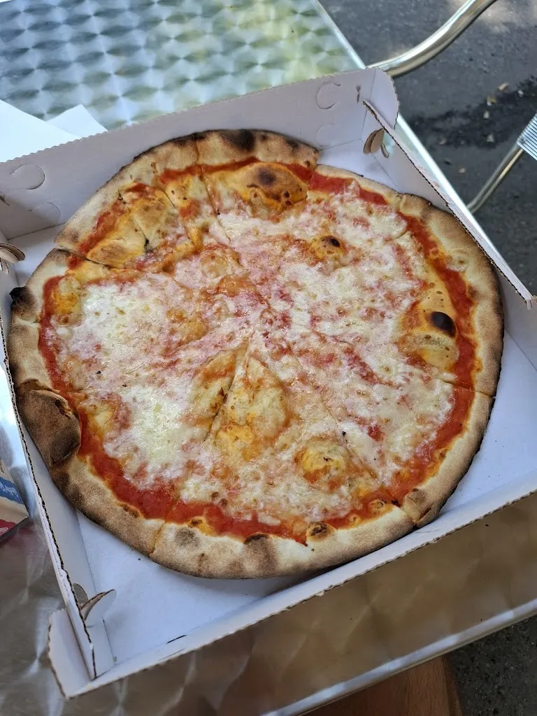 Pizzeria Del Viale Castel Bolognese_Castel Bolognese_slider_image_2