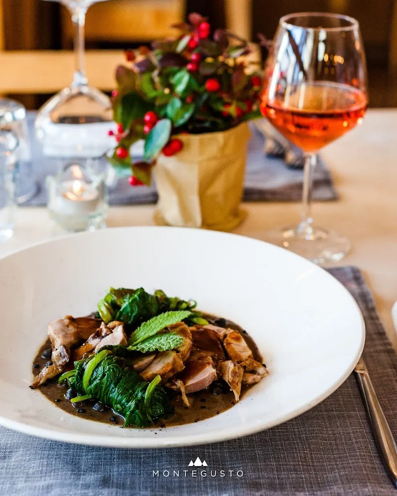 Montegusto_Castel del Monte_slider_image_3