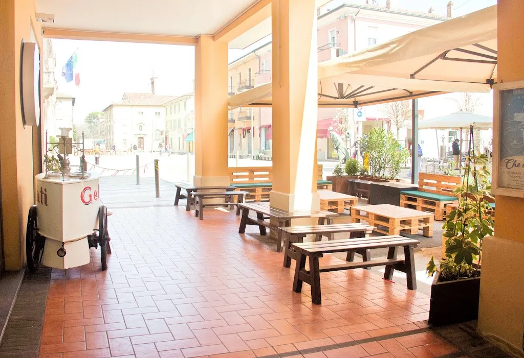 Gelateria La Golosa Snc Cavulla-Ferrini_Castel Bolognese_slider_image_1