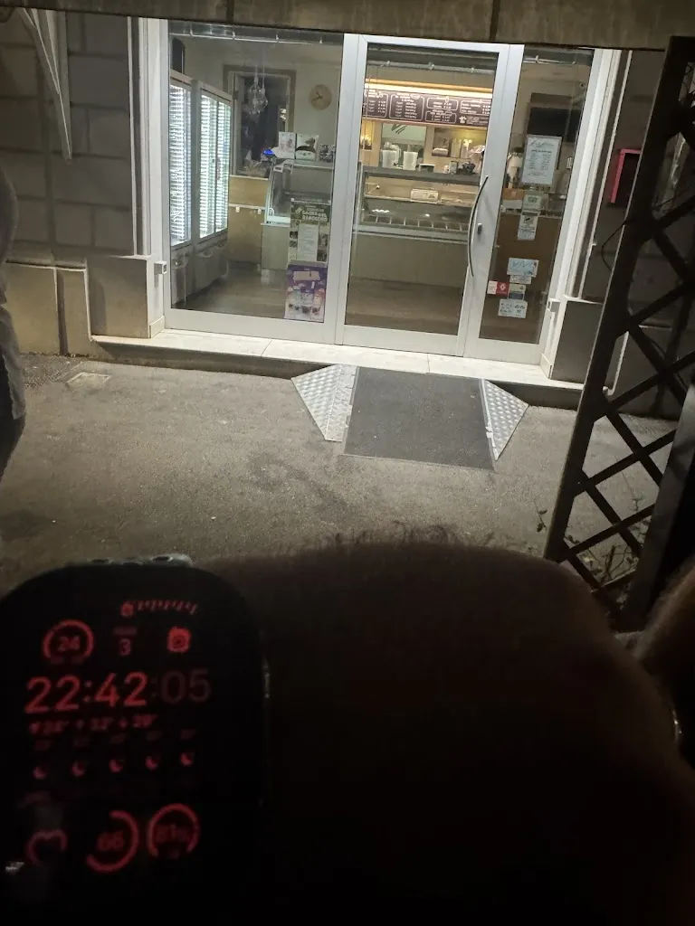 simone berti_Gelateria La Neve Nel Bicchiere CONSELICE_Conselice_review