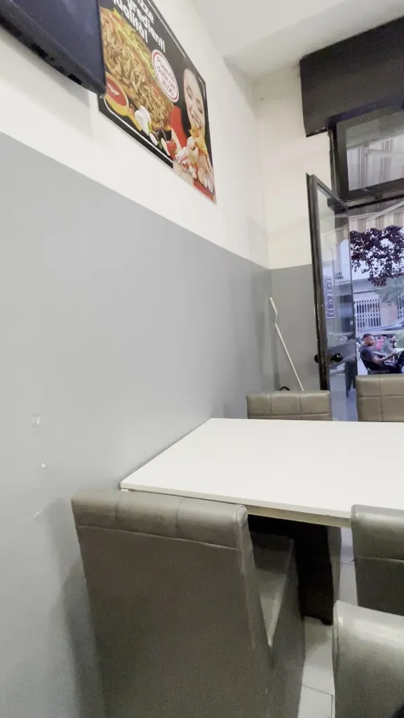 Umar Zaka_Fast food pizza kebab_Conselice_recensione