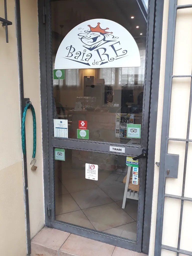 Jan Zdvihal_Baia De Re_Faenza_review