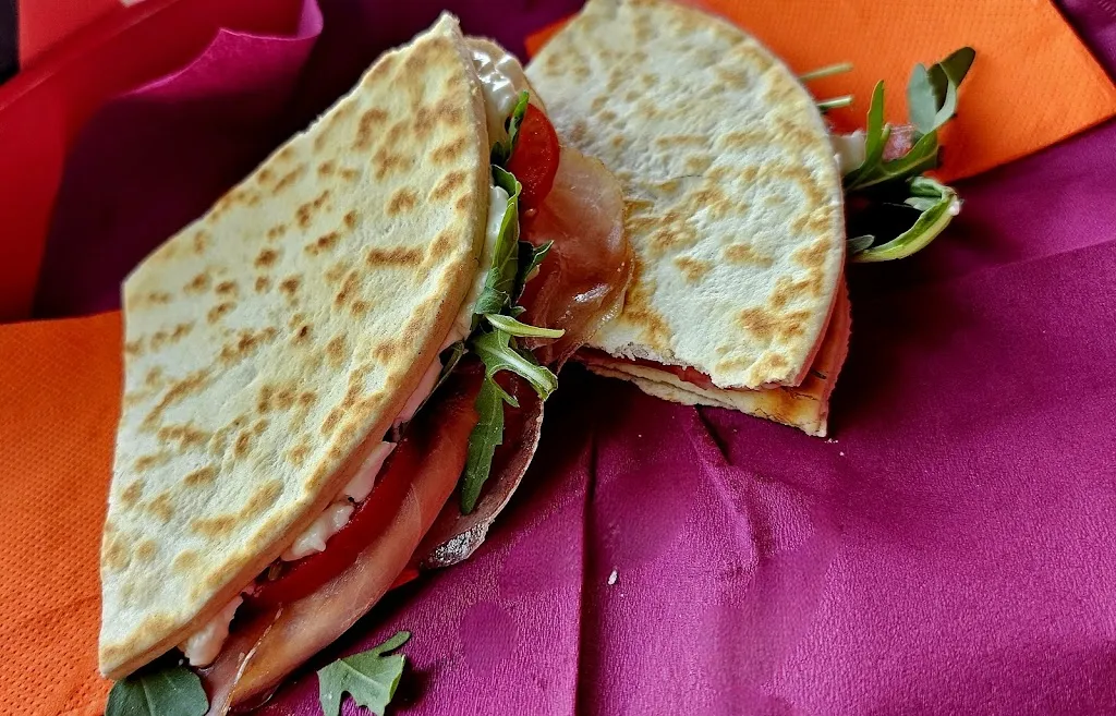 Angelo Cristao_Chiosco la Rocca_Sant'Agata sul Santerno_recensione