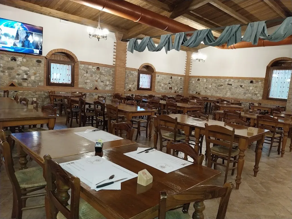 Agriturismo "La casa sull'albero" restaurant in Solarolo