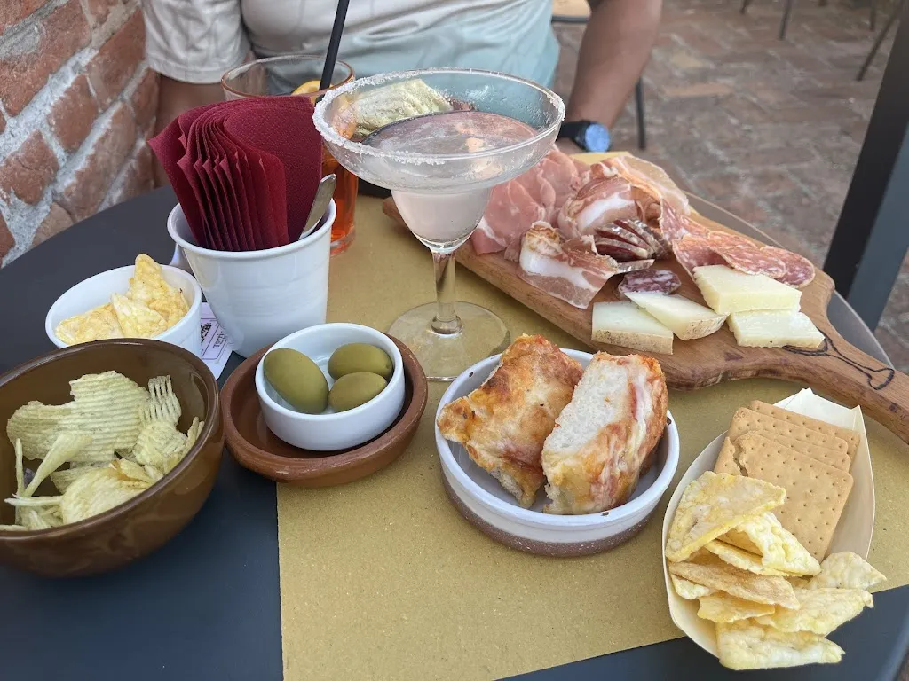 Daniela A. Paz M._Torrino Wine Bar_Riolo Terme_review