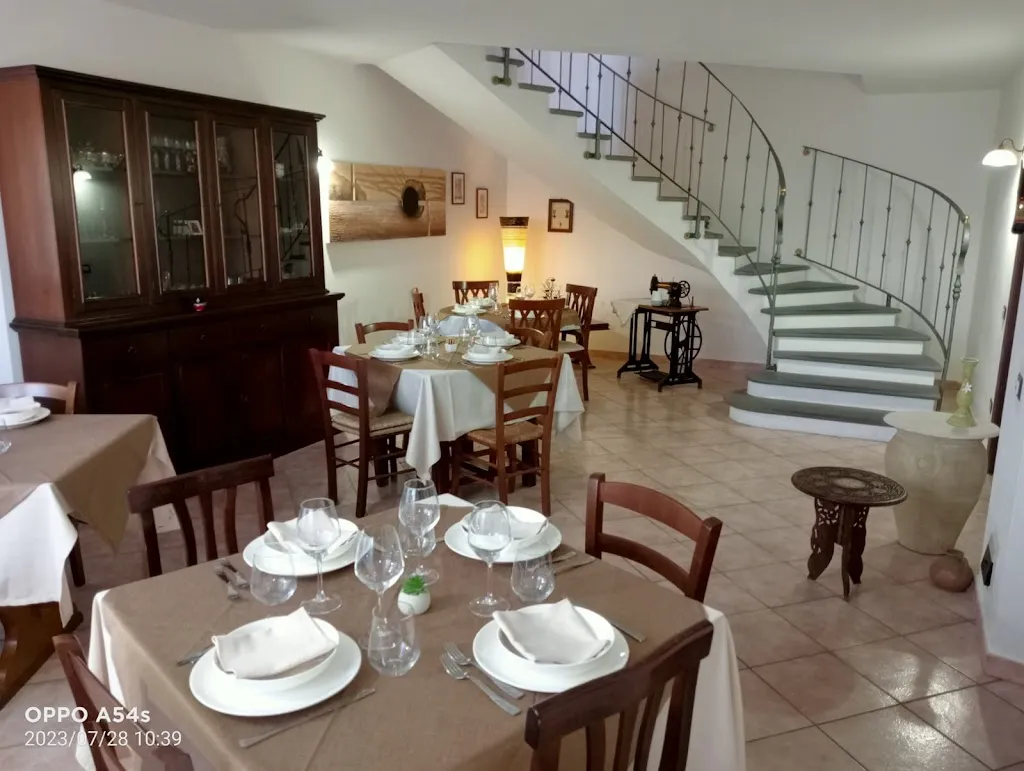 Home Restaurant L'AGRIFOGLIO Ardauli restaurant in Aidomaggiore