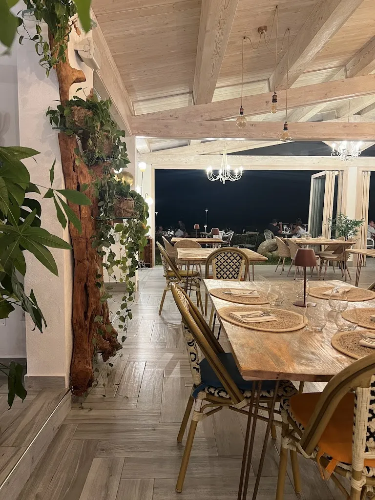 Almadìa Restaurant_Aglientu_slider_image_3