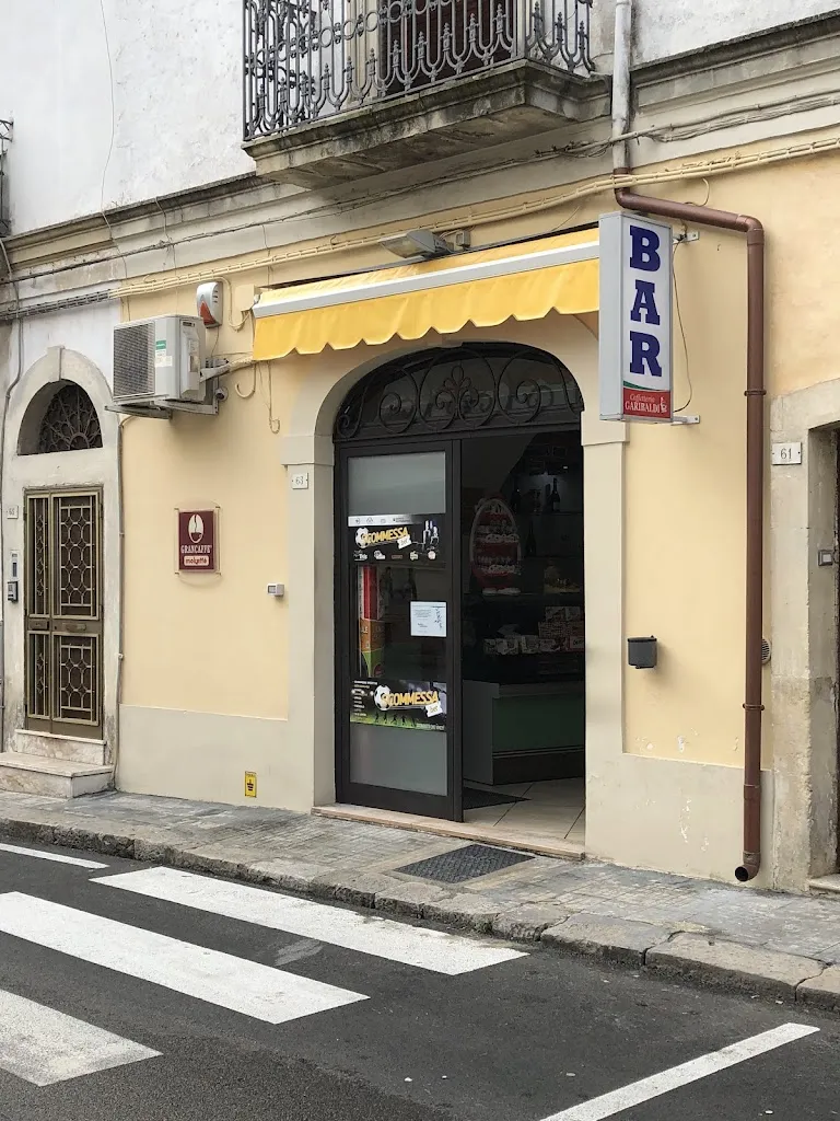 Caffetteria Garibaldi Di Calo' Antonio restaurant in Galatone