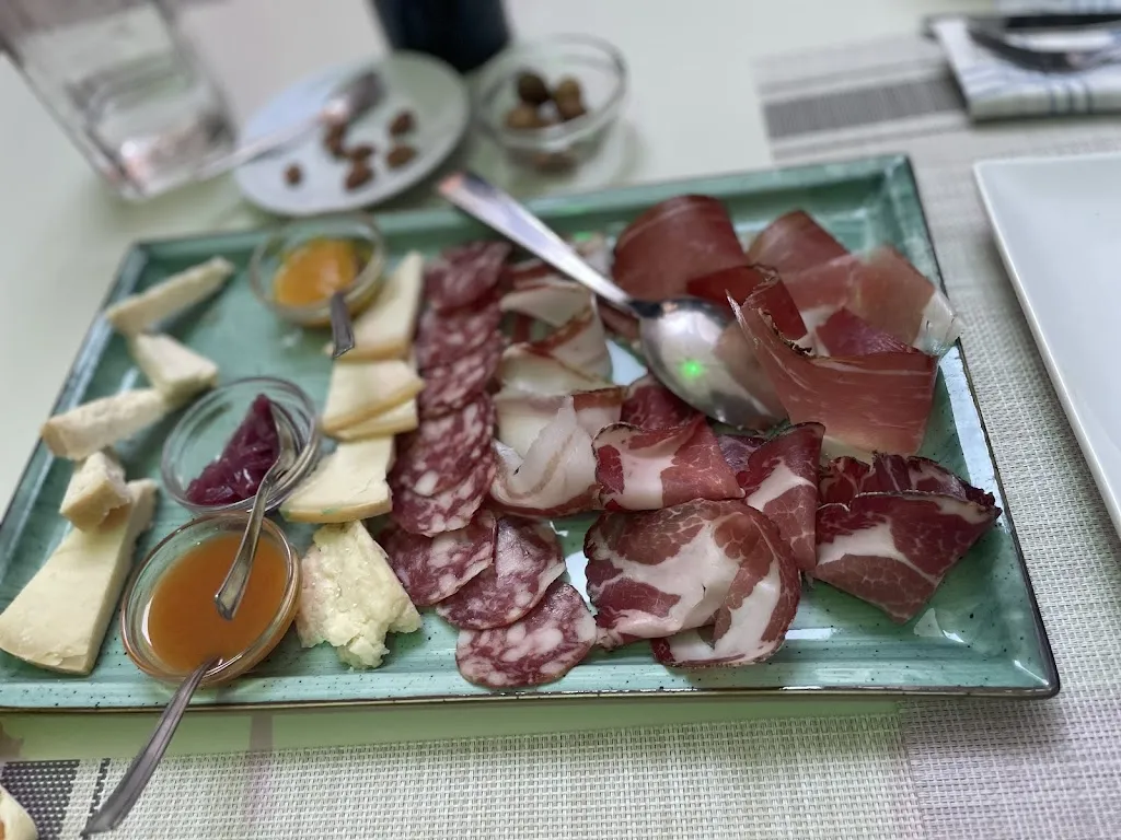 Trattoria Il Mosto_Aggius_slider_image_3