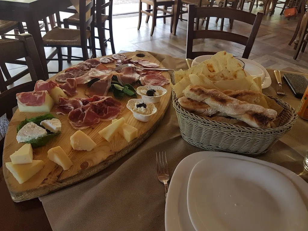 Simon Charnock_Nuraghe Majori_Aggius_Bewertung