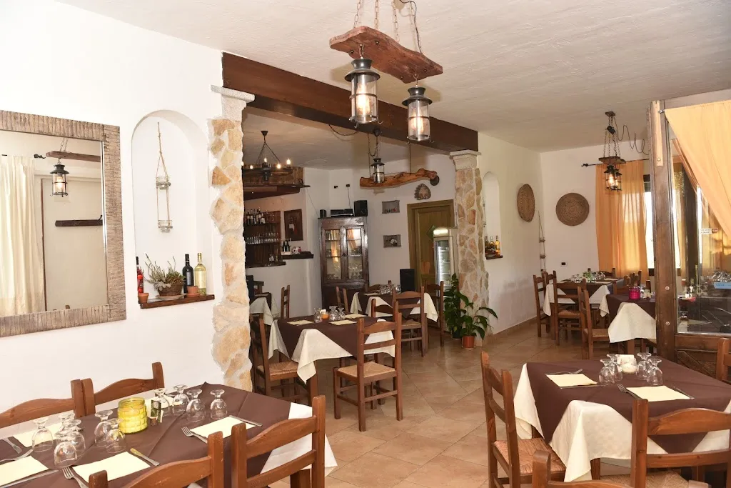 Ristorante di montagna Li Mulini_Aggius_slider_image_1