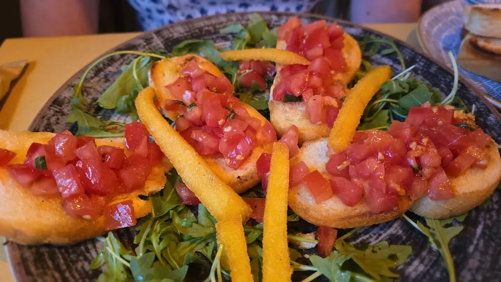 Adrian Tearle_Civico 18_Aggius_review