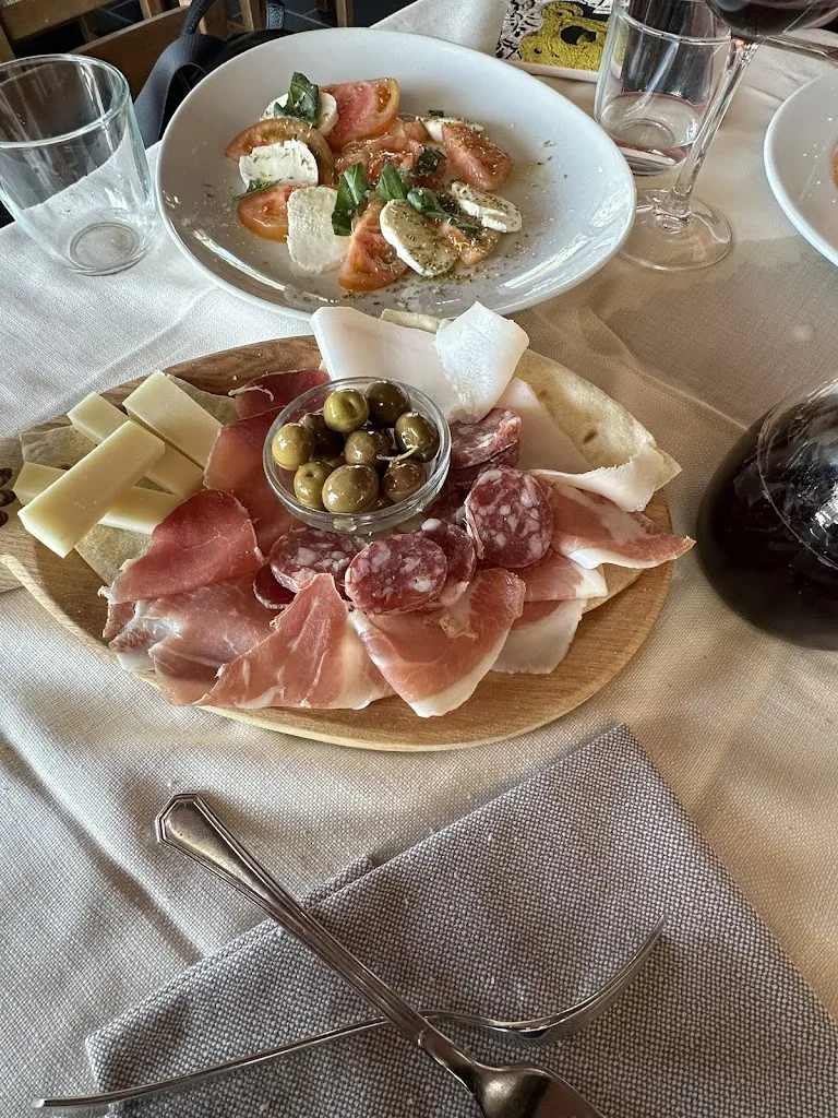 Cumhur Deniz_Cavallino della Giara_Albagiara_recensione