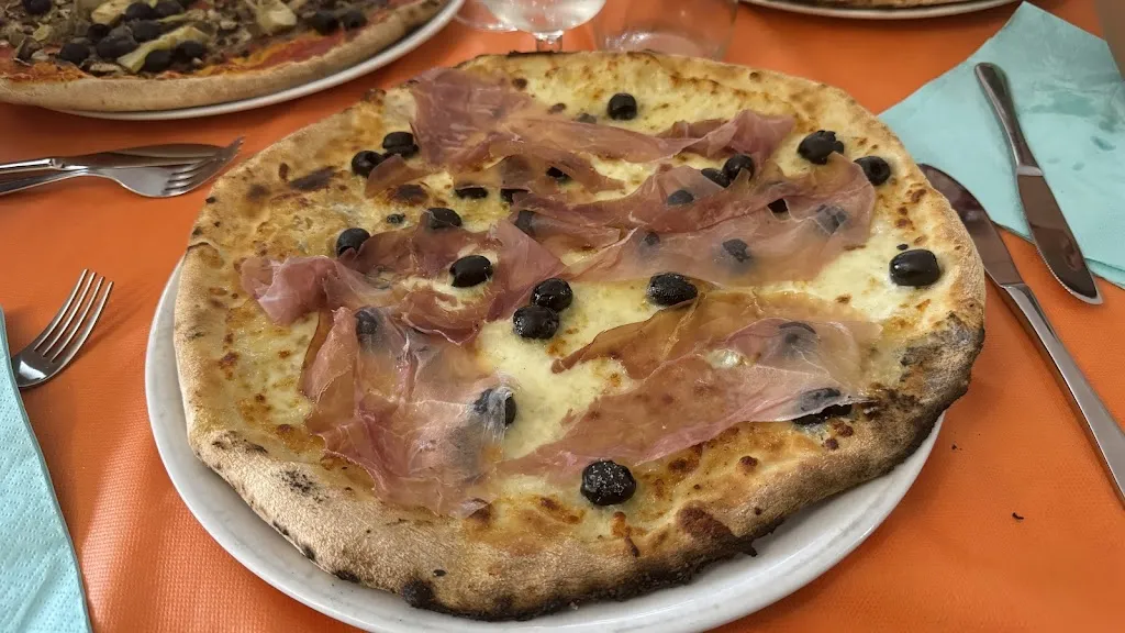 Pierpaolo Finocchio_Pizzeria Sa Pintadera_Albagiara_review