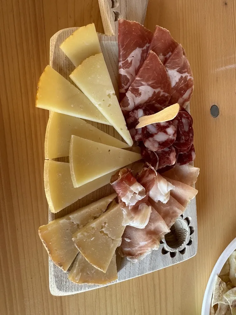 Joshua Cox_Centro Visite - Punto Ristoro - Parco della Giara_Albagiara_review