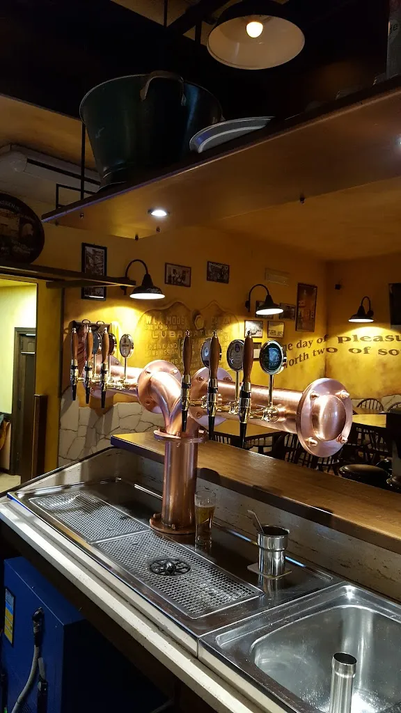 Harley Pub_Albagiara_slider_image_1