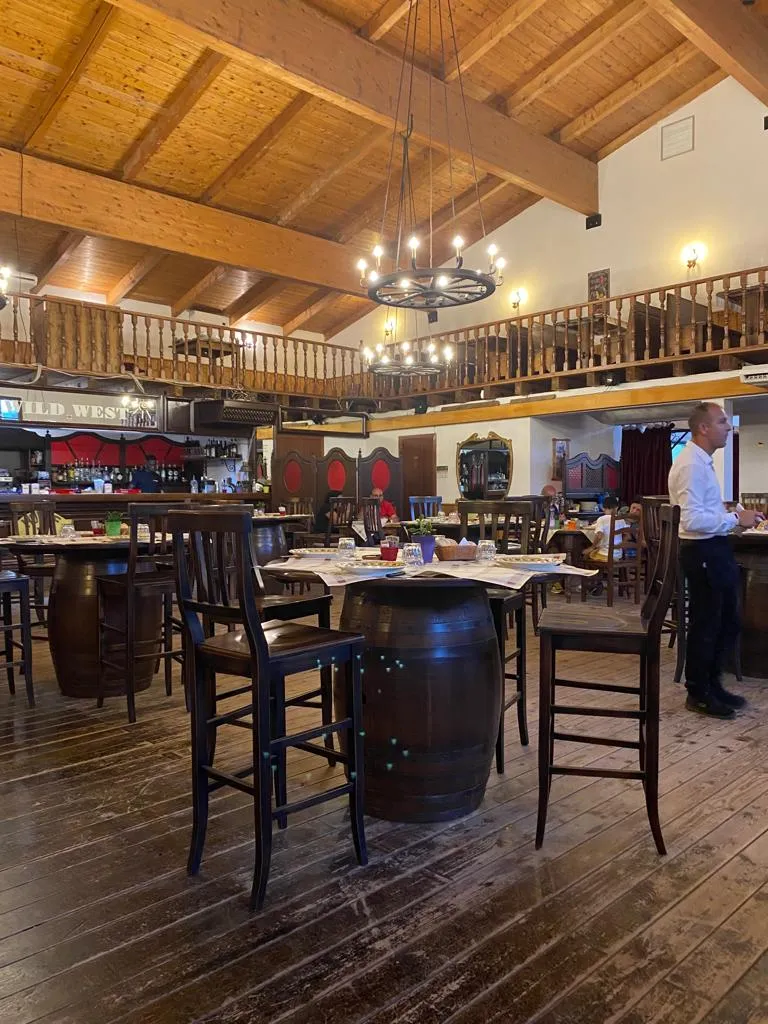 Saloon - Pub & Ristorante restaurant in Arborea