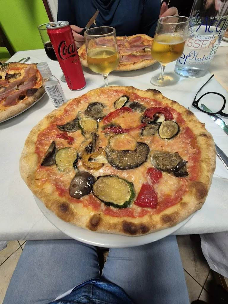 Pizzeria Da Vincenzo_Ardauli_slider_image_3