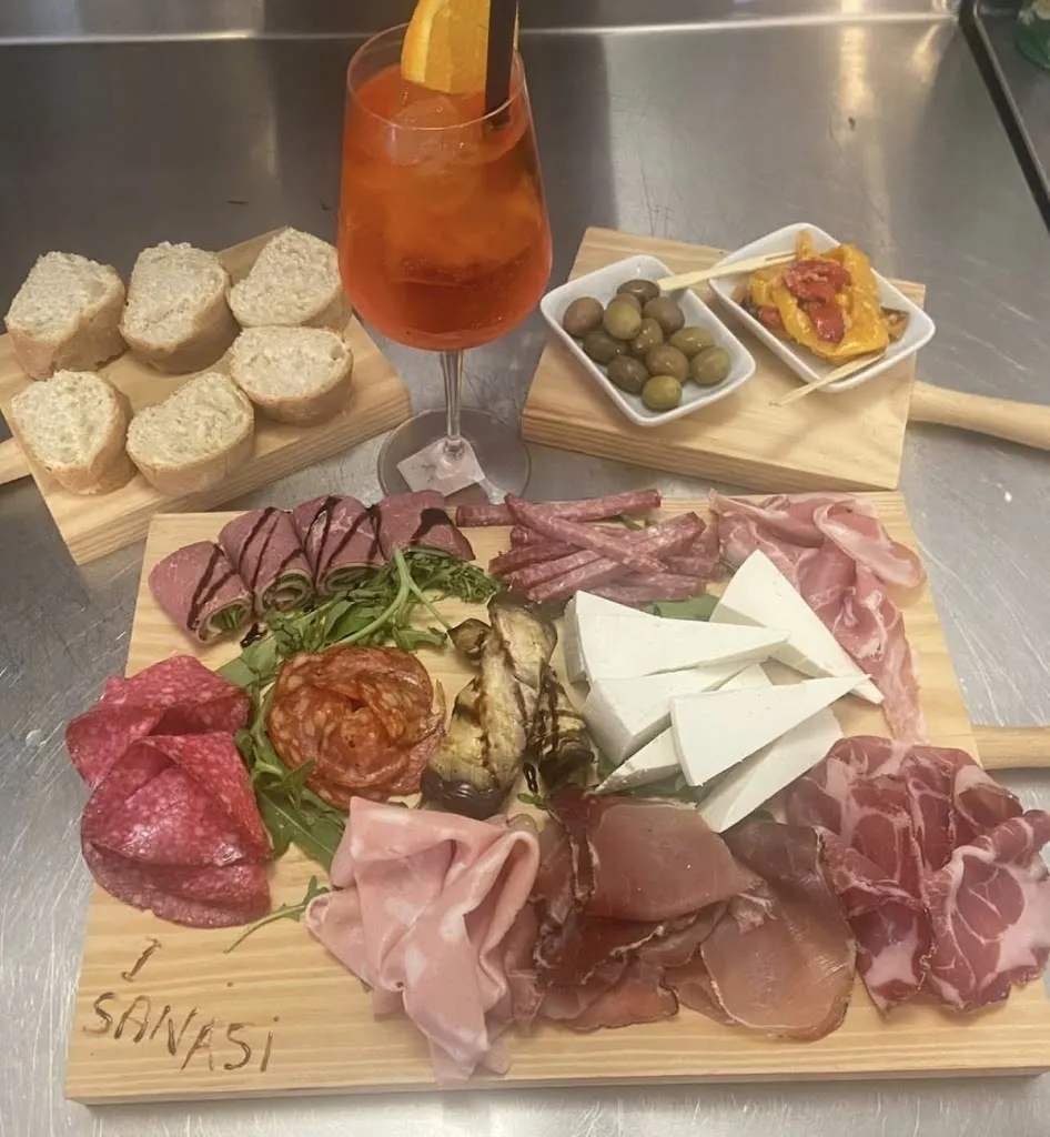 LA FENICE 2ª pucceria, pausa pranzo._Galatone_slider_image_2