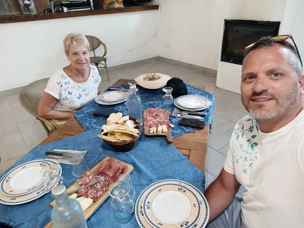 Nicolas d'HALESCOURT_S'arvescidorgiu_Arzana_review