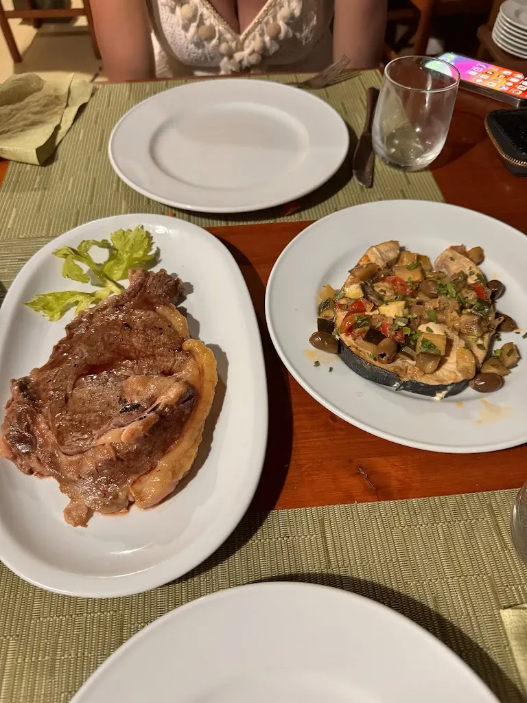 Alper Paksoy_Da Lenin_Arbatax_review