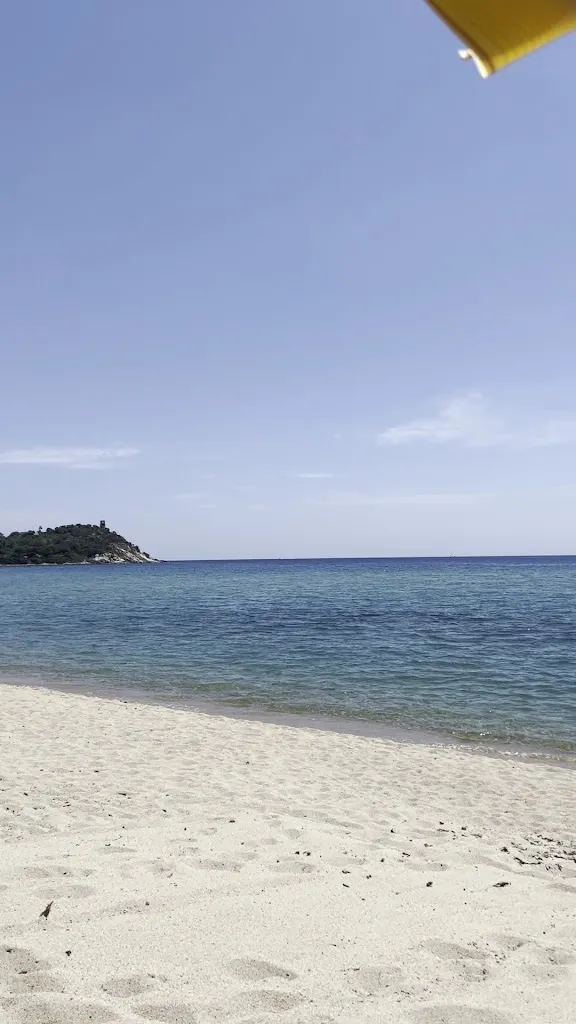 Helena_Basaùra Beach Restaurant & Club_Arbatax_review