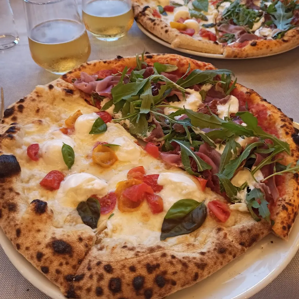 Tholoi Restaurant and Pizzeria_Arbatax_slider_image_2