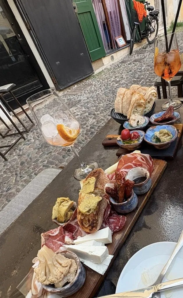 Sarah Garfinkel_Prosciutteria Sant Miquel_Alghero_review
