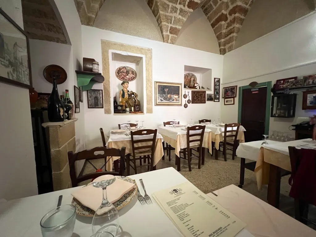 Tana del Lupo restaurant in Galatina