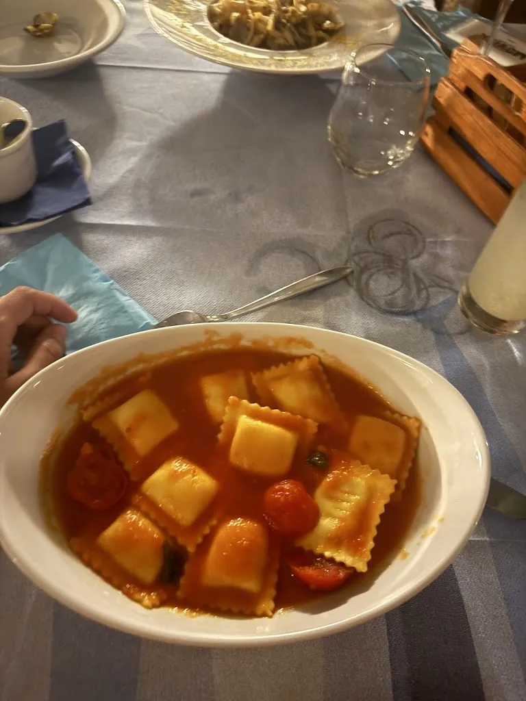 denica nikolova_Movida_Alghero_review