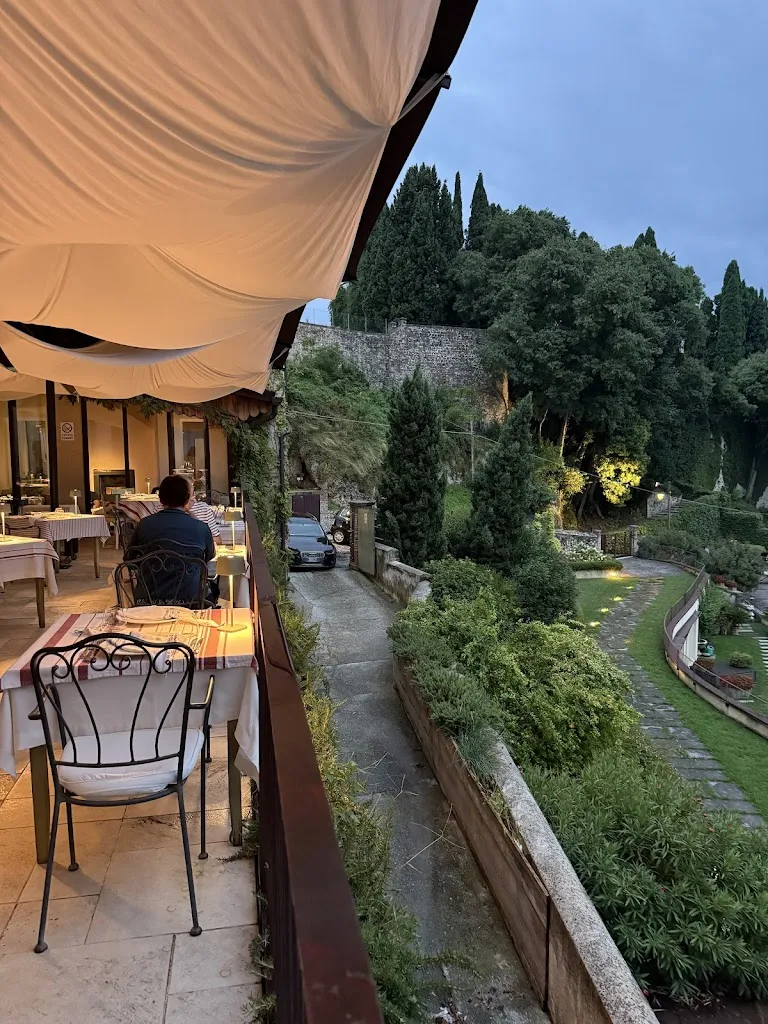 Trattoria Moderna Due Mori_Assolo_slider_image_3